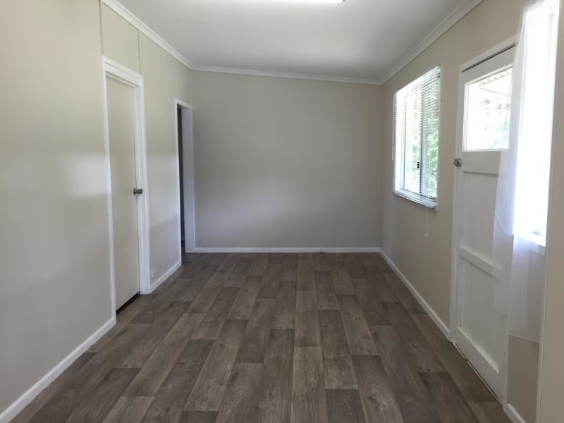 33 Cowap Street, Park Avenue QLD 4701